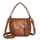👜✨ Avslappnad veckad väska i mjukt läder ✨ – Praktisk bucket-väska med stil 💼 Lätt, slitstark och perfekt för vardagsbruk! 🌟